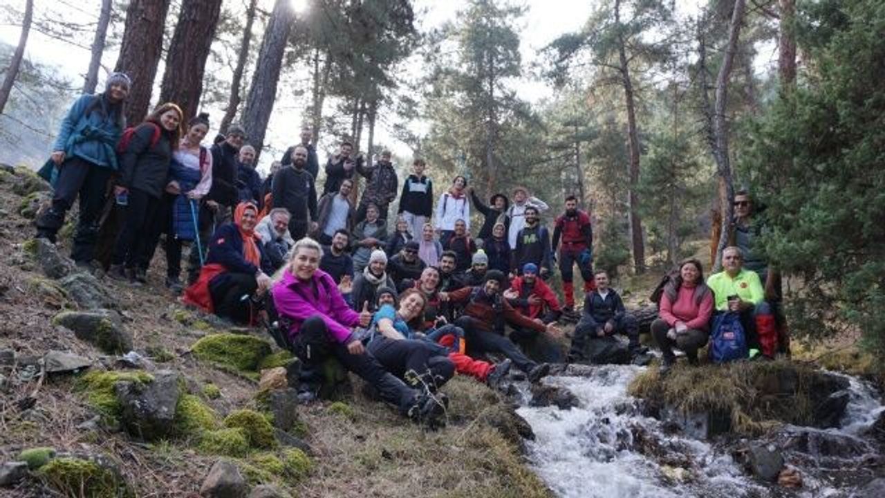 Doğa tutkunlarının son durağı İnhisar kaya mağarası oldu