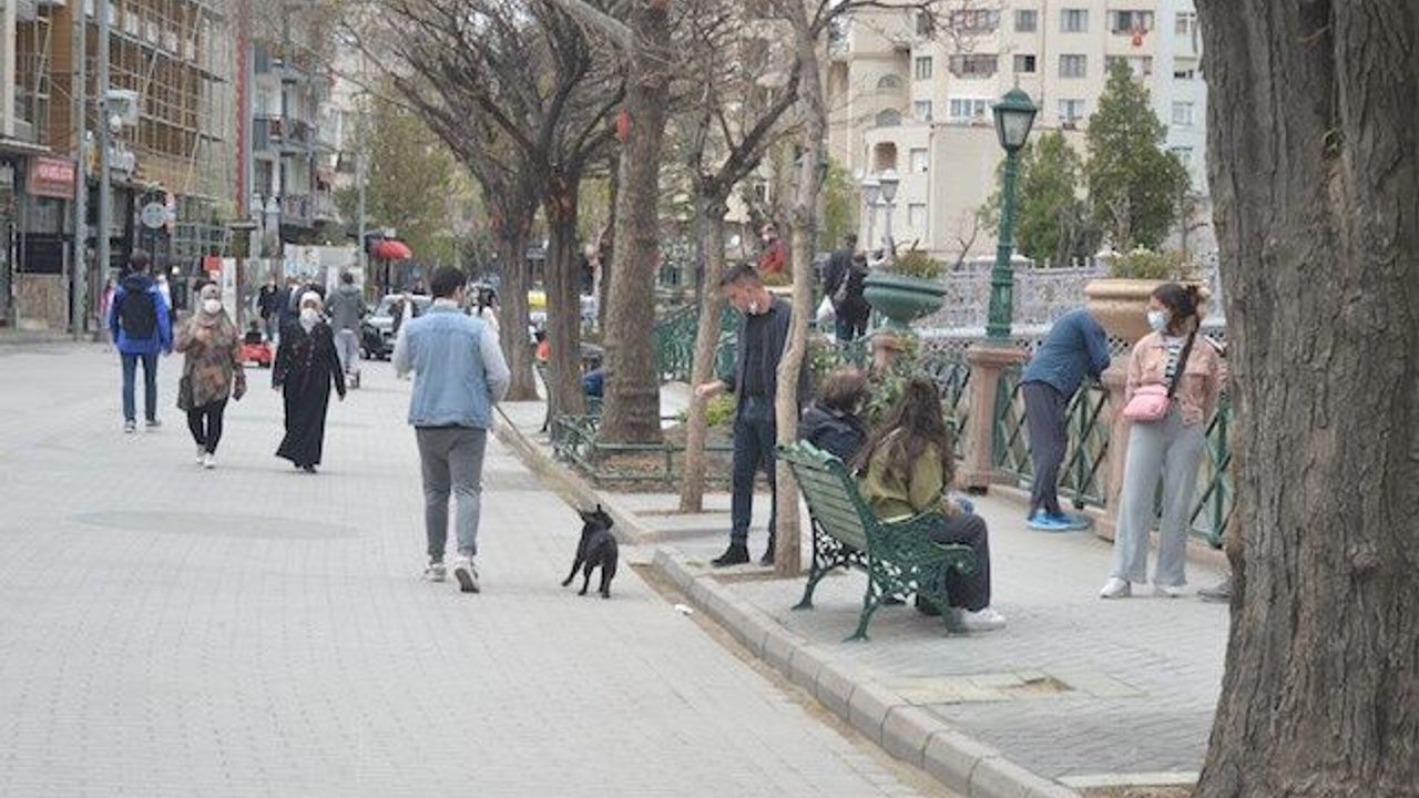 Kısıtlamayı hiçe saydılar!