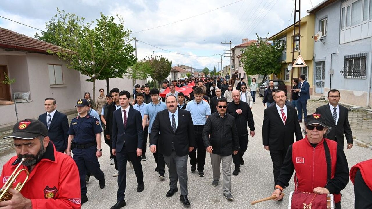 İnönü’de 19 Mayıs Coşkusu: 107. Yıl Gençlik Yürüyüşü