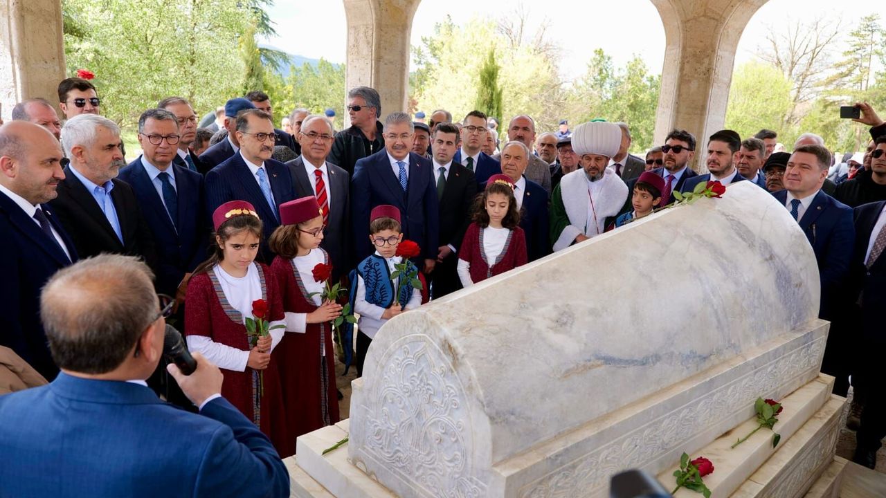 Dönmez'den Medeniyet ve Ahlak Vurgusu